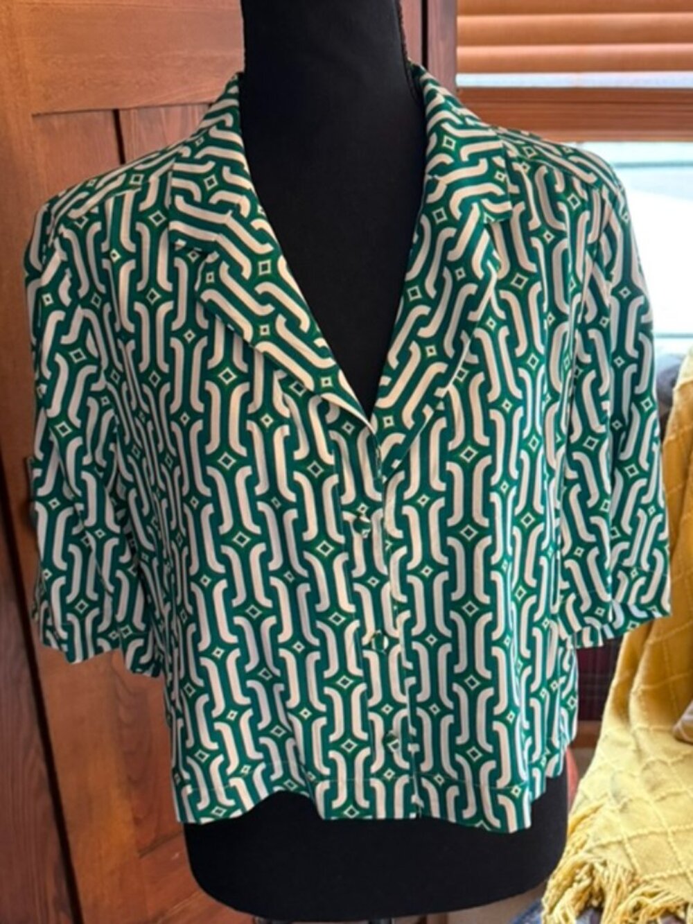 Boden Patterned Short Sleeve Crop Blouse